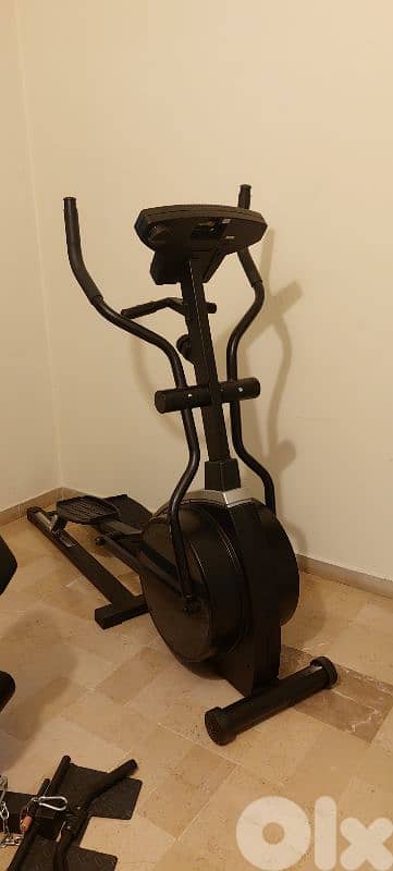 V max elleptical like new 1