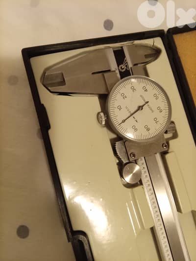 Vernier Calipers, dial & analogue, mm/inch