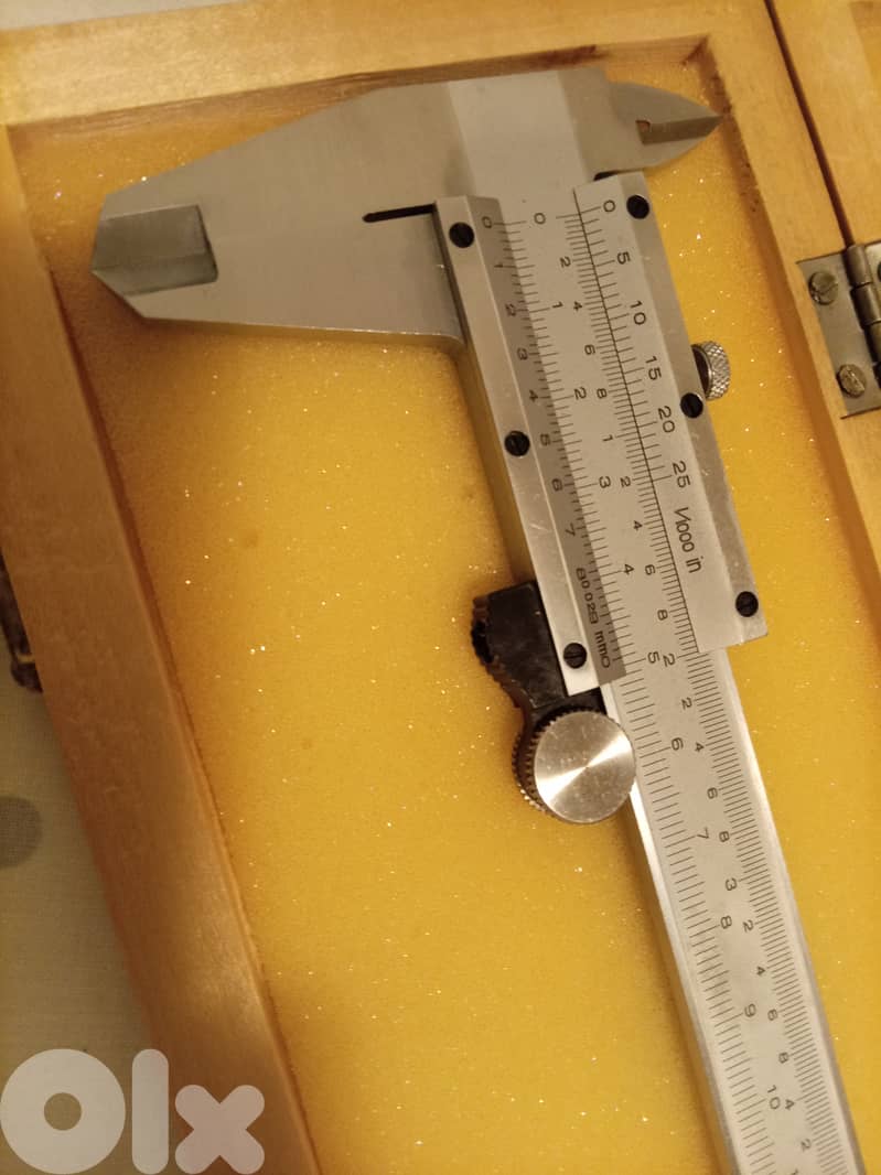 Vernier Calipers, dial & analogue, mm/inch 2
