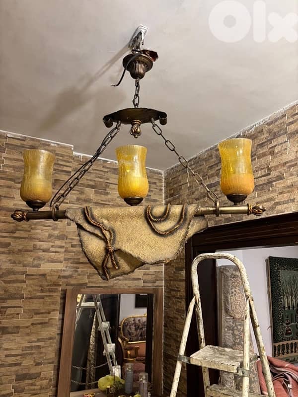 Elegante lámpara de estilo rústico, perfecta para 2