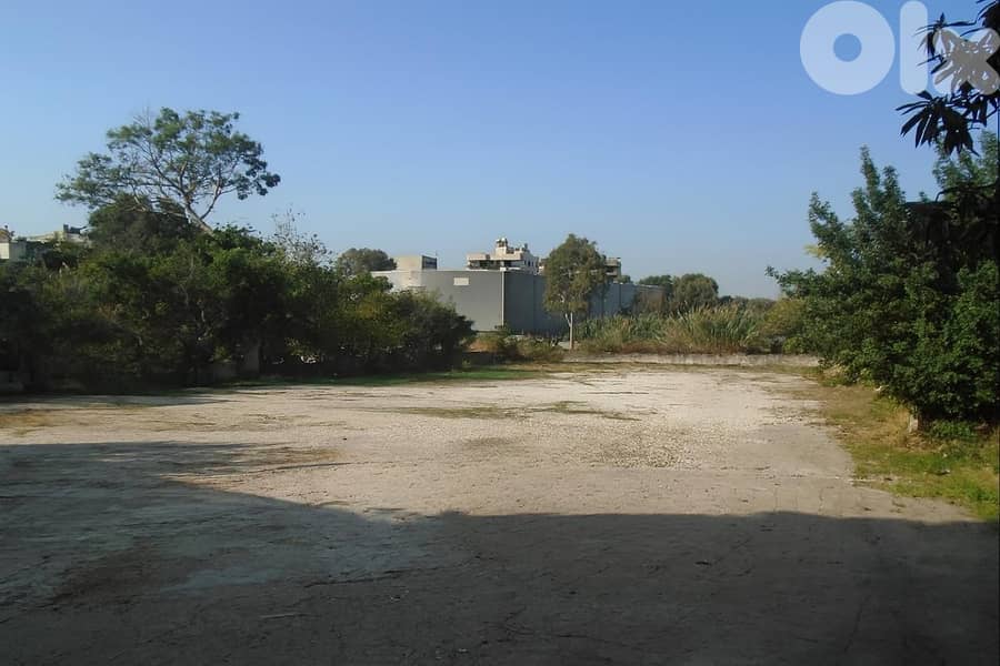 Prime 2,350 sqm Industrial Land for Rent in Baabda أرض للإيجار 0