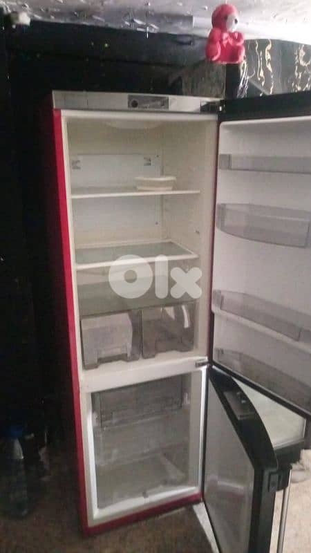 pub coffee shop needs 8