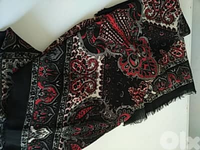 Black scarf - Not Negotiable