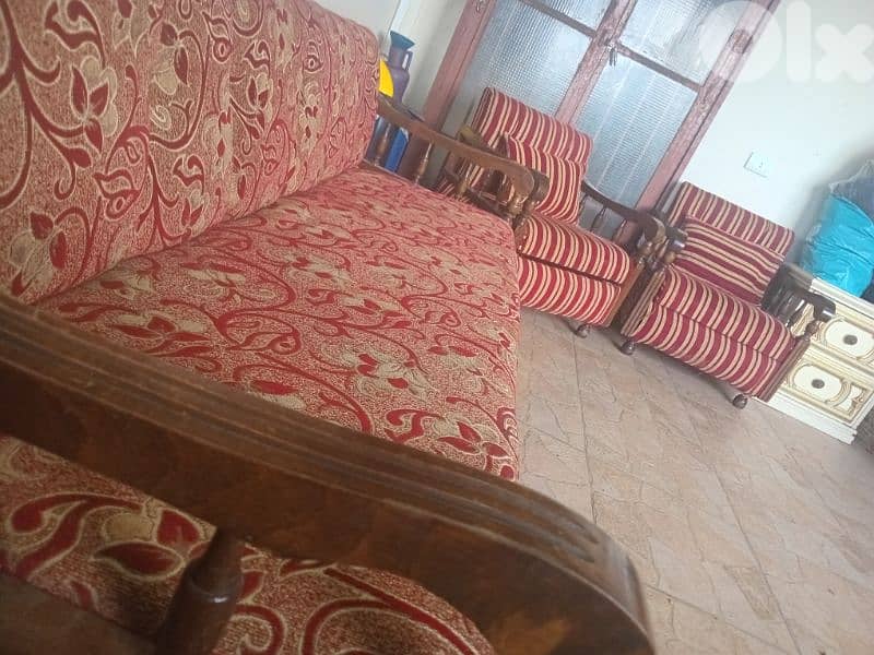 قعده ٦ قطع صندوق كلون بيصيرو تخت بحاله ممتاذه موجوده عاليه 5