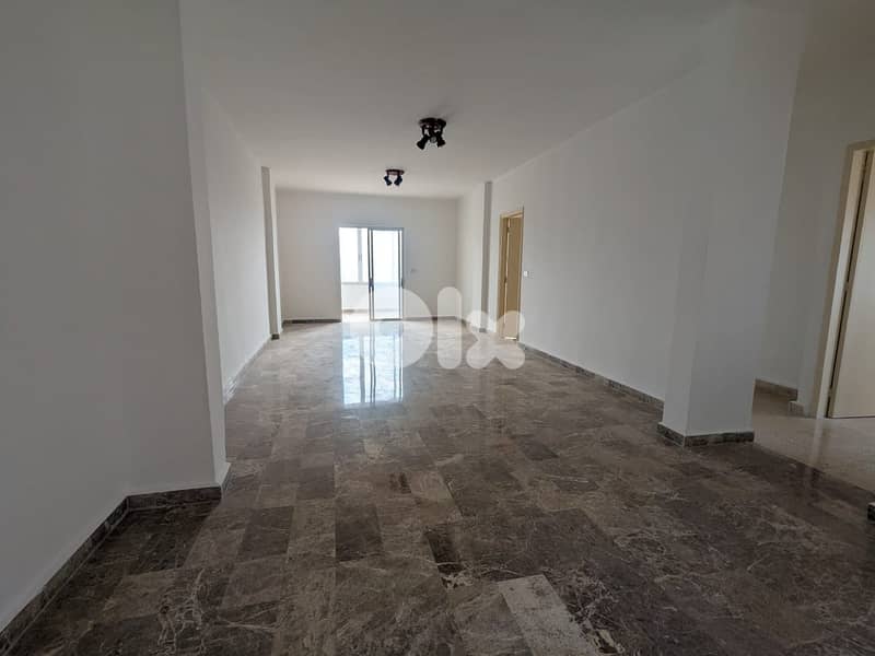 Apartment for sale in Amchit - شقة للبيع في عمشيت 0