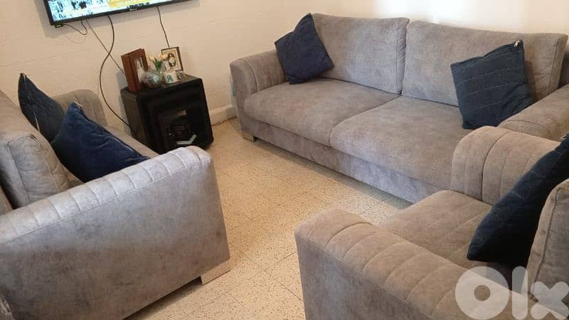 صالون رمادي ونيلي مستعمل نضيف للبيع 1