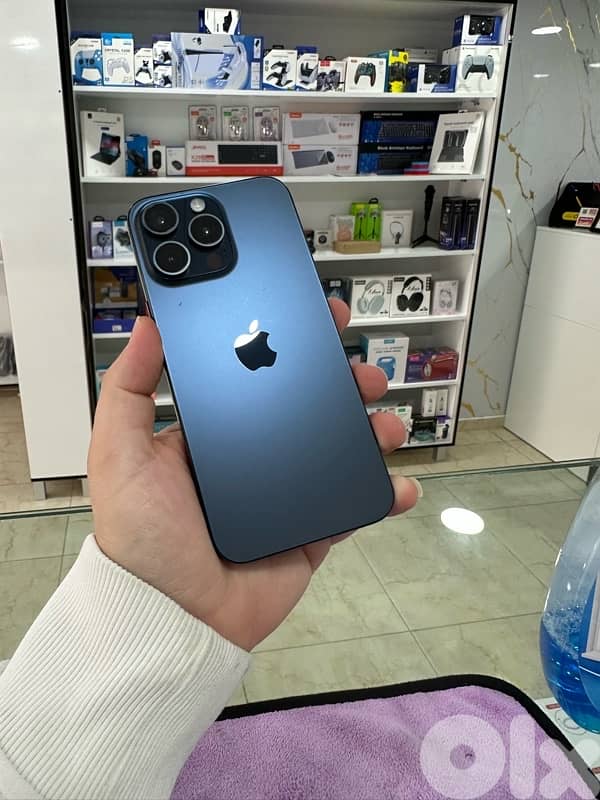 iPhone 15 Pro Max 256GB 1