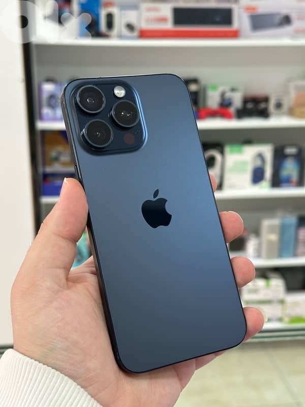 iPhone 15 Pro Max 256GB 2