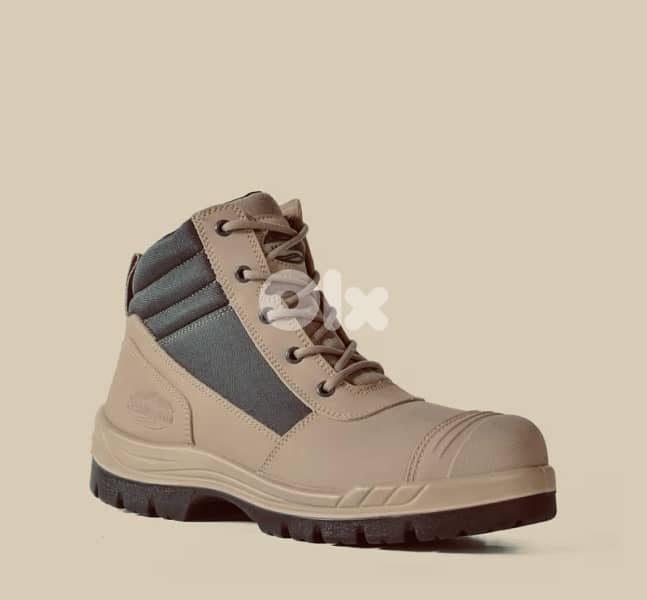 أحذية عمل بسحاب جانبي من Kmart، تحمل علامة "JACKFOC" 0