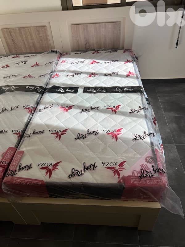 تخت مفرد مع فرشة جديدة من المعمل بافضل الاسعار 0