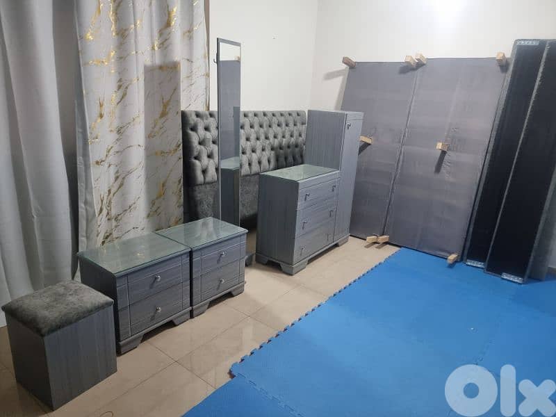 غرفة نوم كابيتوني جديدة غير مستعملة 1