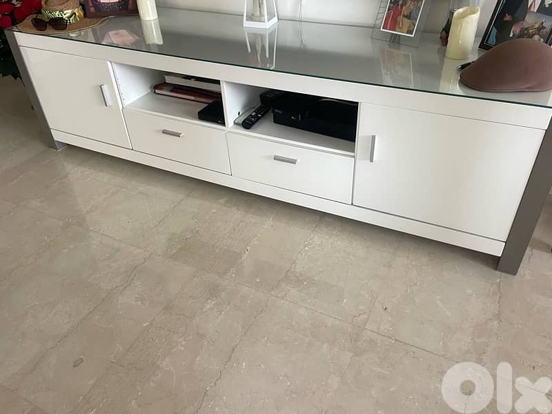 Full  Dining Room / 1