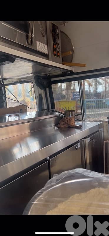 food truck عدة مطعم 7