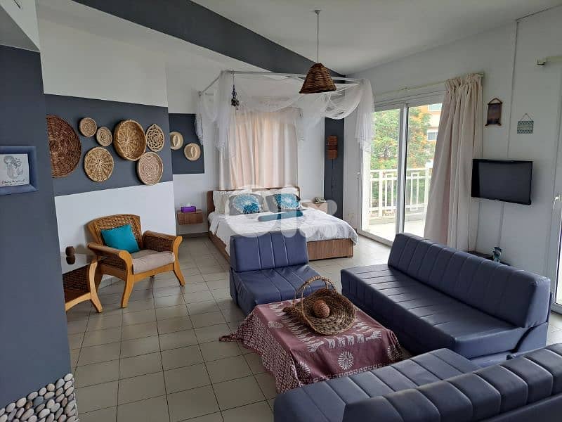 Bohemian beachfront chalet in jbeil - شاليه على شاطئ البحر في جبيل 3