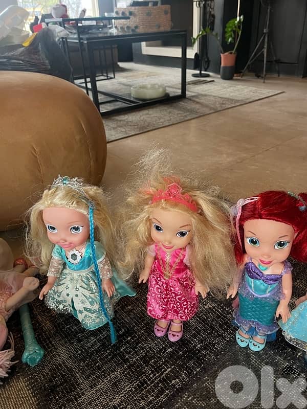DISNEY PRINCESS DOLLS 0