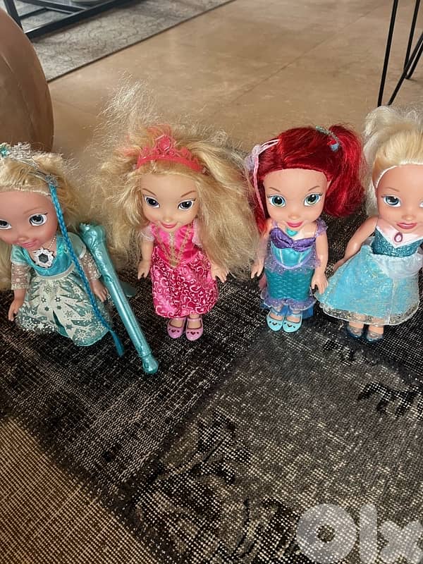DISNEY PRINCESS DOLLS 1