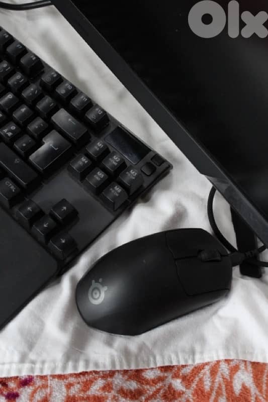 full computer with screen mouse keyboard & case 18