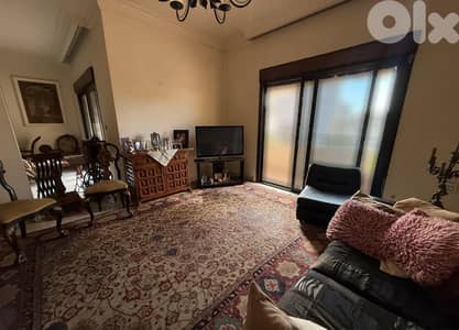 Unfurnished Apartment for Sale in Achrafieh شقة غير مفروشة للبيع في