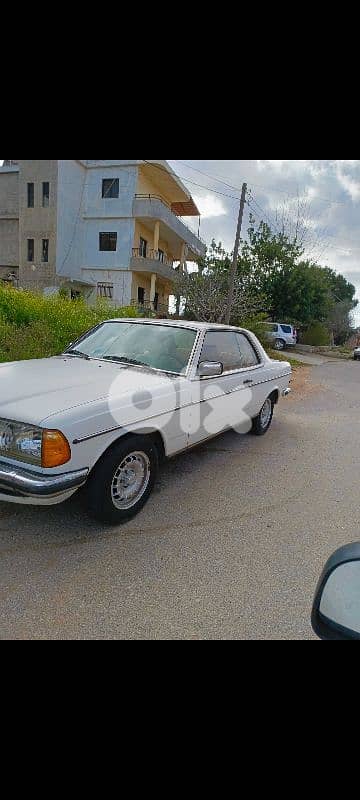 مرسيدس بنزc 230 كوبيه 1979