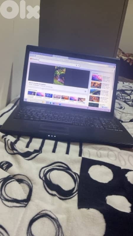 لاب توب  90$ ارجيلة ٤٠$ 0