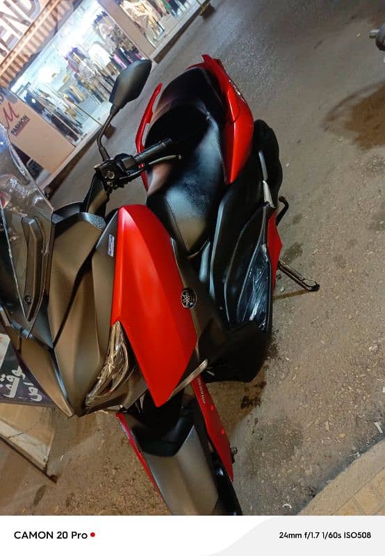 xmax 300 cc superr clean 1