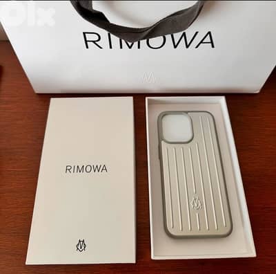 Rimowa iphone 13 Pro cover