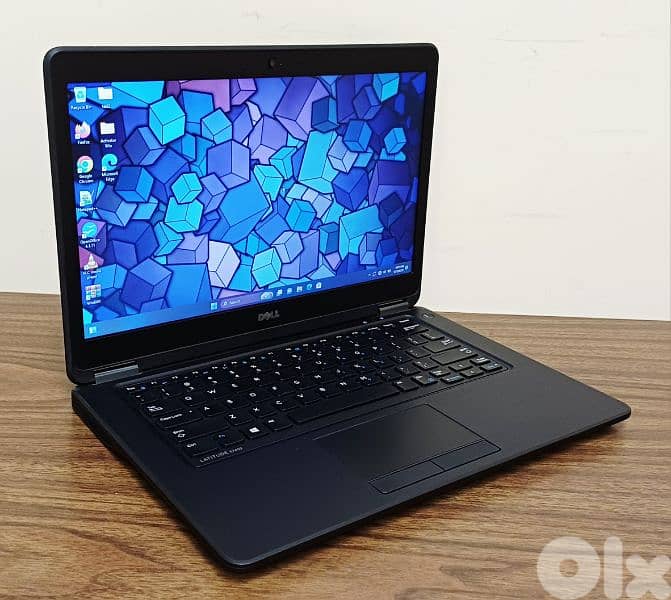 Dell laptop core i5 - 8 gb ram - 256 gb ssd 0