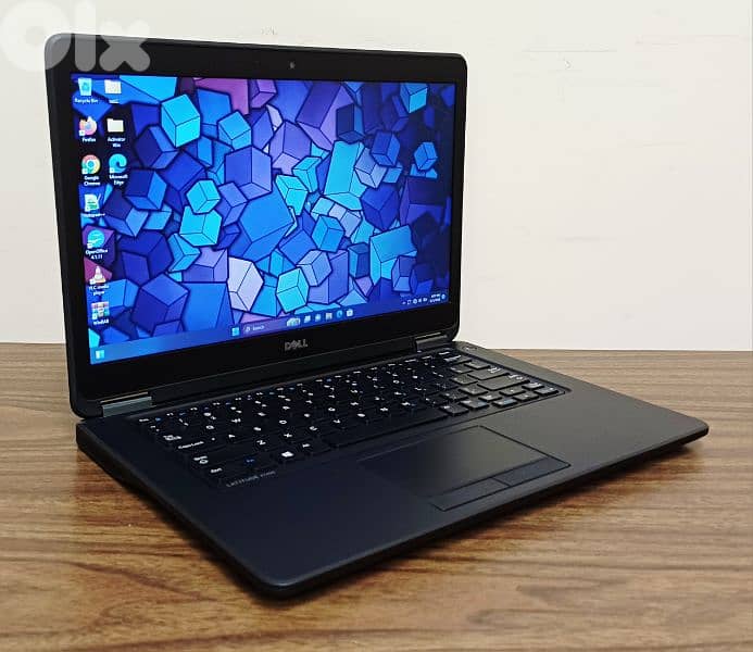 Dell laptop core i5 - 8 gb ram - 256 gb ssd 5