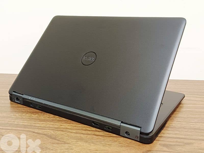 Dell laptop core i5 - 8 gb ram - 256 gb ssd 6