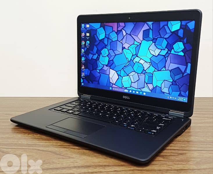 Dell laptop core i5 - 8 gb ram - 256 gb ssd 7