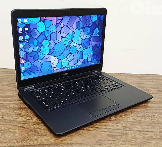 Dell laptop core i5 - 8 gb ram - 256 gb ssd 12