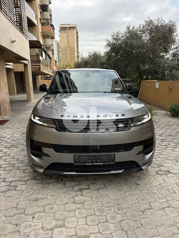 Range Rover Sport V6 P 400 Dynamic 2025 Eiger gray on black 0