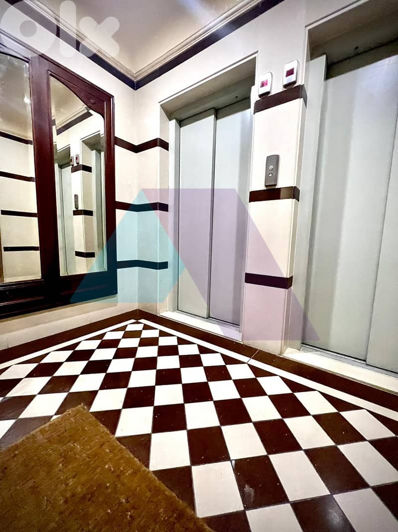 Luxurious Building+sea view 4Sale in Ain El Mraiseh -  عين المريسة 3