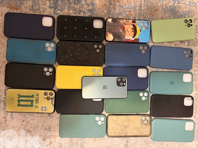 I phone 11 128 Gb & I phone 11 Pro 256 GB 1