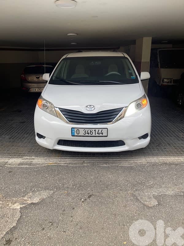 Toyota Sienna 2012 0