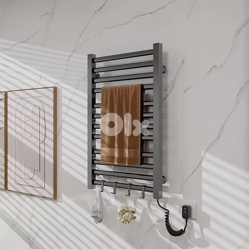 Wall-Mounted Heated Towel Rack – Spa Warmth at Home 0