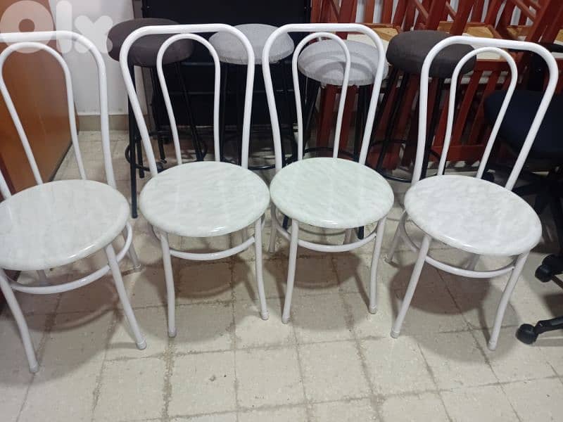 كراسي  اوروبي شبه جديد 0