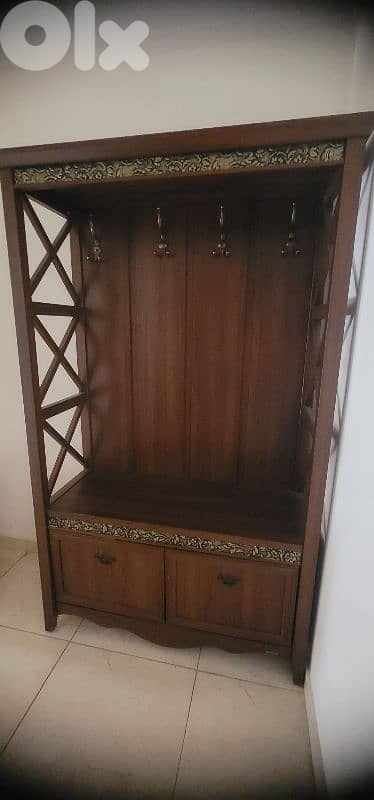 خزانة انتيك