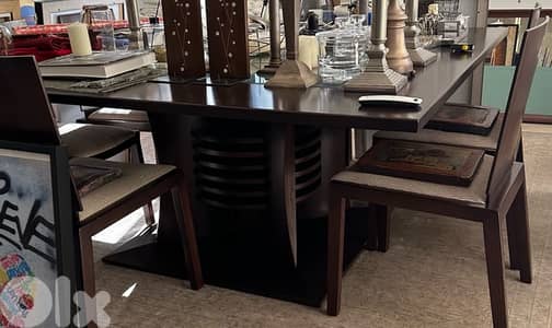 1 table, 2 sofas, 8 chairs, 2 mirrors