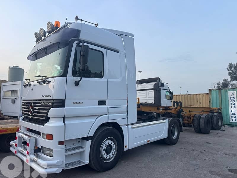 Mercedes 3x Actros MP1 1843 6