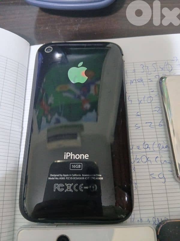 iphone 3gs and ipod nano 3rd gen (بحاجة لبطارية) 3