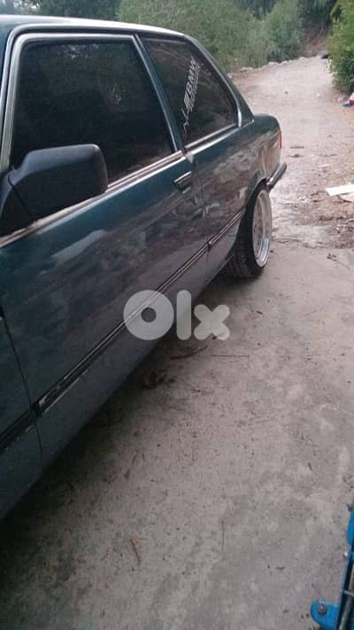 بي ام دبليو الفئة e21 1976