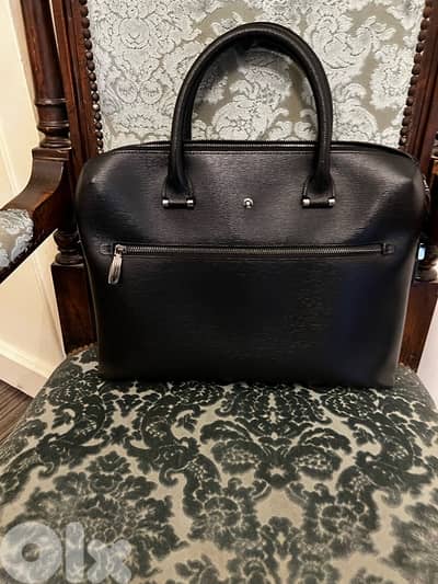 mont blanc laptop bag