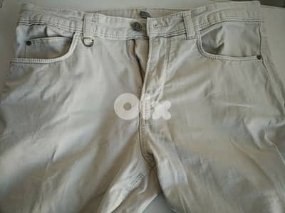 Zara jeans pant (off white) - Not Negotiable