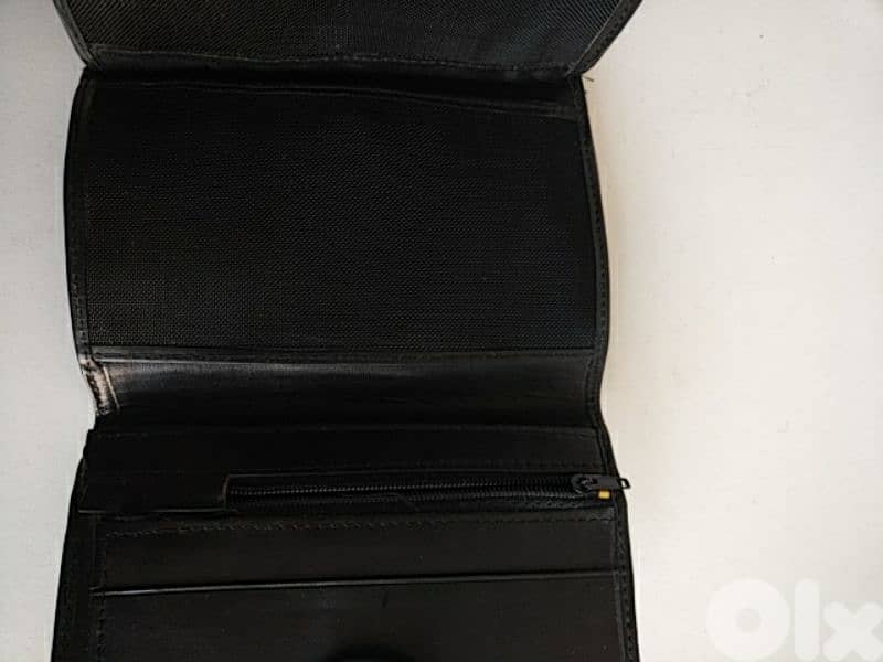 Old leather wallet - Not Negotiable 3