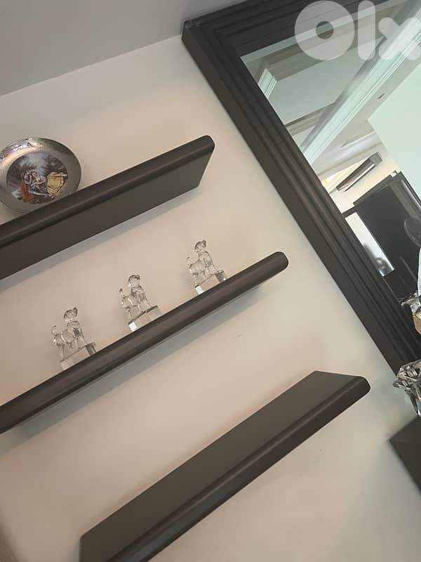 8 chairs,table,buffet,mirror and shelves 1