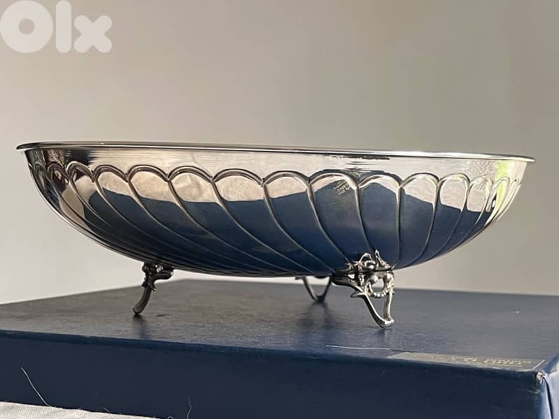 Silver center table dish 0