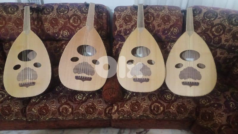 اعواد مميزة بأسعار مميزة 110$ فقط كل الاعواد جديدة ومع شنطة وريش 15