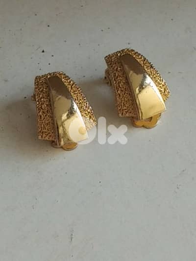 Vintage Orena earrings - Not Negotiable