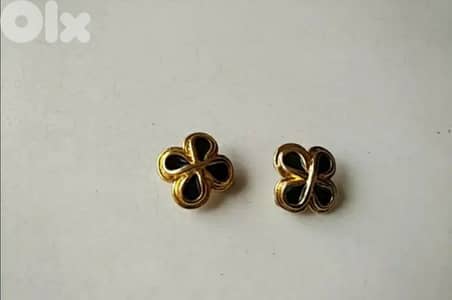 Vintage spade earrings - Not Negotiable